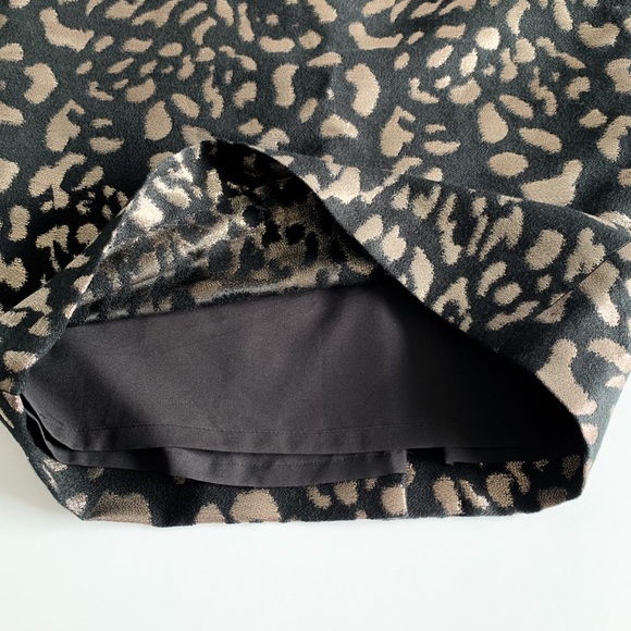 Ann Taylor Rose Gold Leopard Print Pencil Skirt - Picture 3 of 10